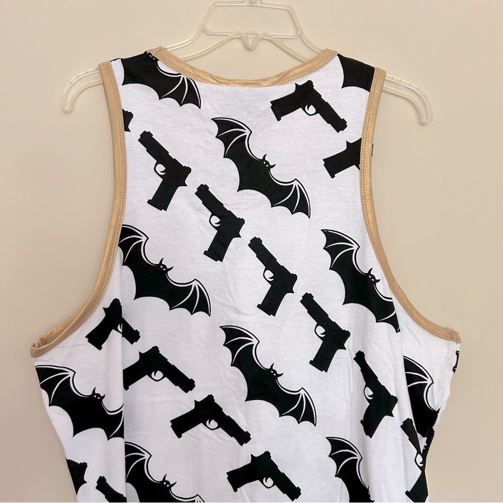 🆕 Bats & Gats Men’s White and Black Tank Top - Picture 8 of 9
